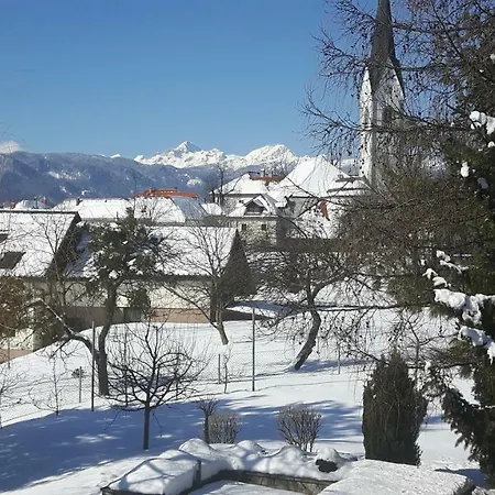 Magdalena Apartman *